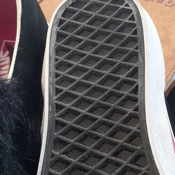 VANS Slip On Friend Party Fur Black Girls sneakers - Picture 8 of 10